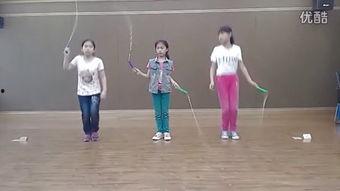 花样跳绳成人彩灯视频大全,点亮健康与欢乐的跳绳时光